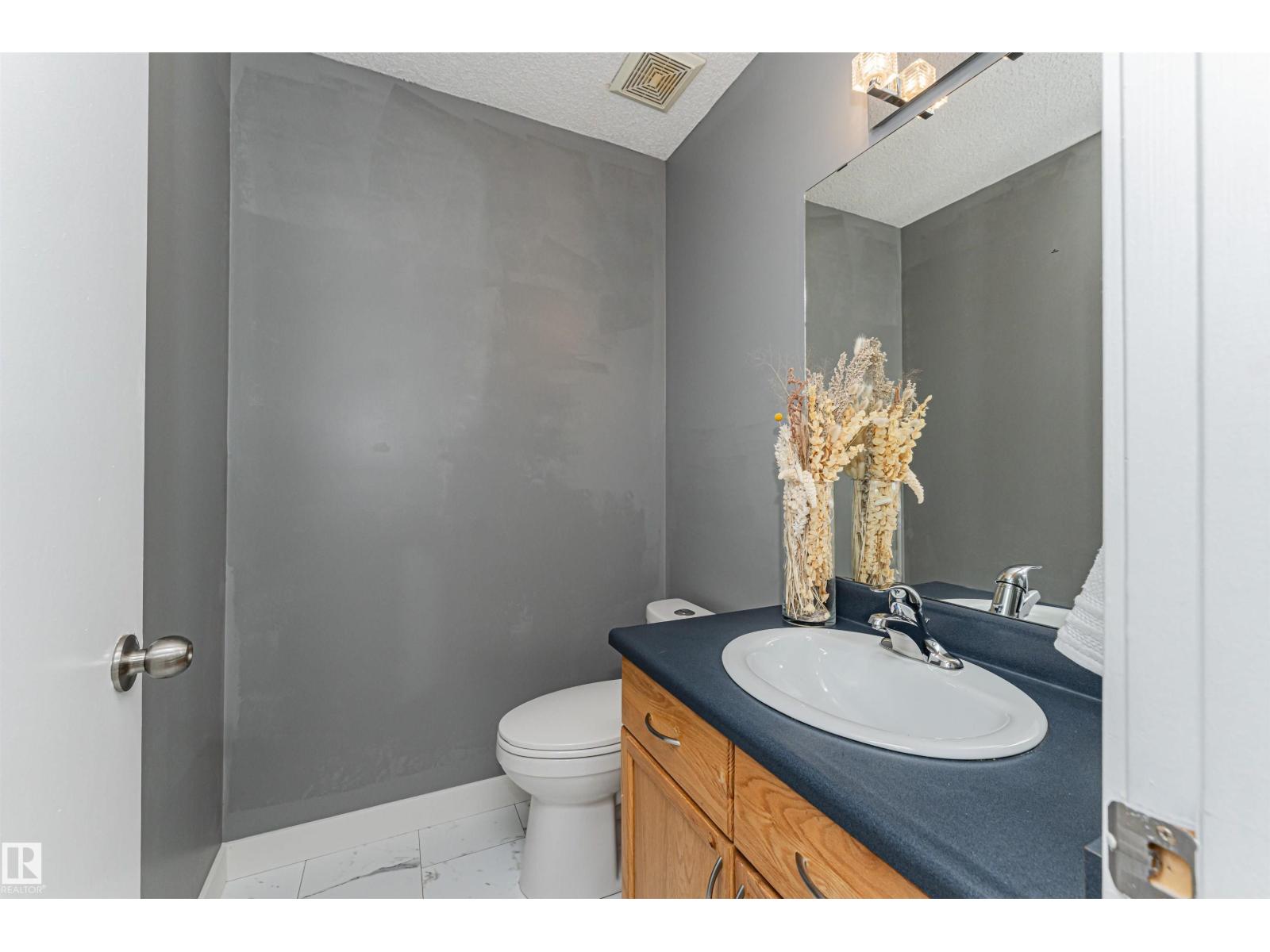 #134 10909 106 ST NW - 36