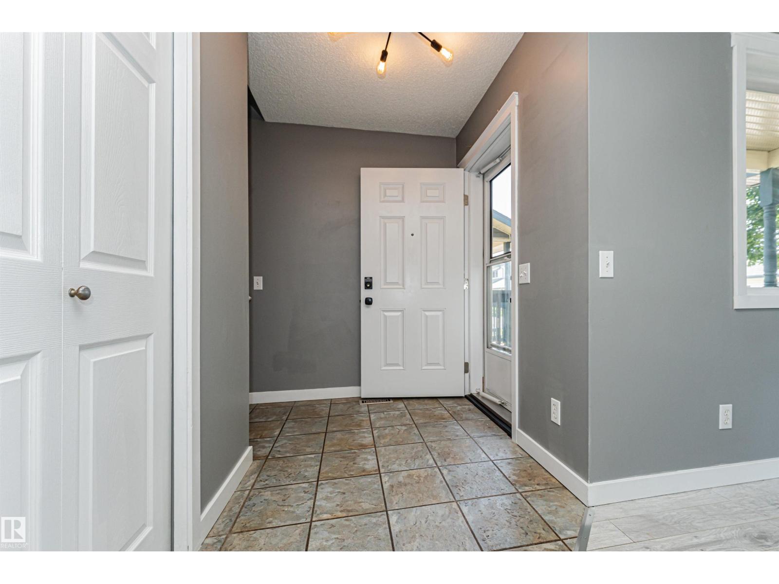 #134 10909 106 ST NW - 8