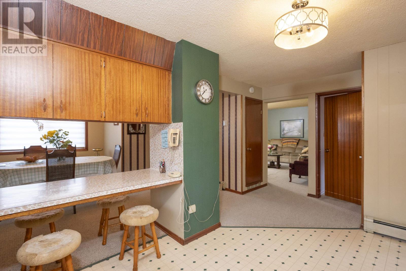 190 Lydia AVE - 12