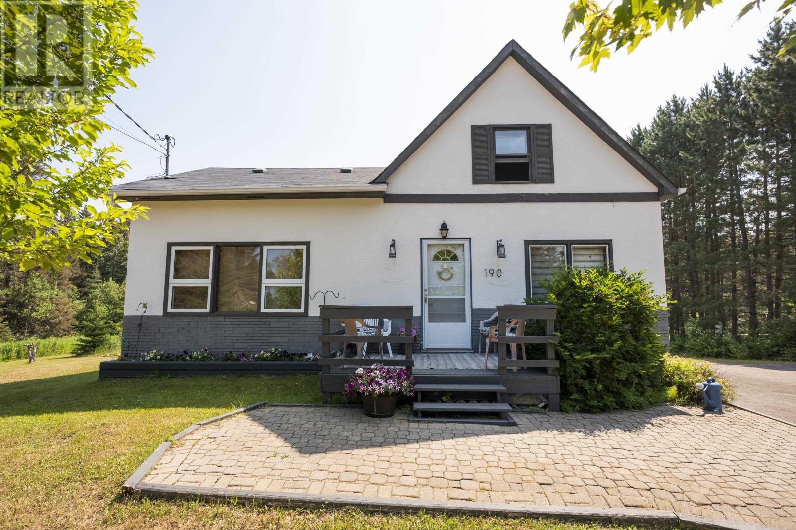 190 Lydia AVE - 1