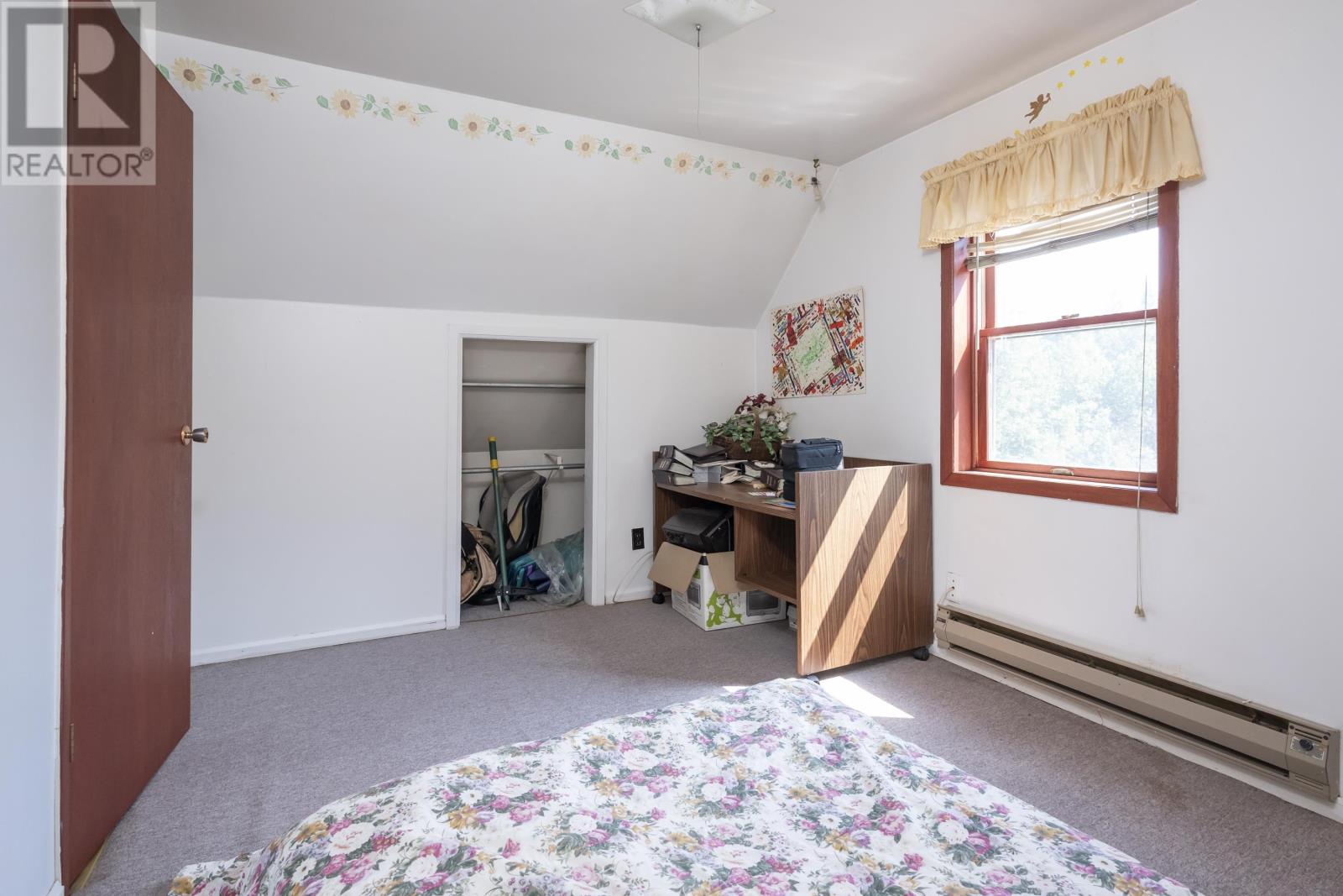 190 Lydia AVE - 18