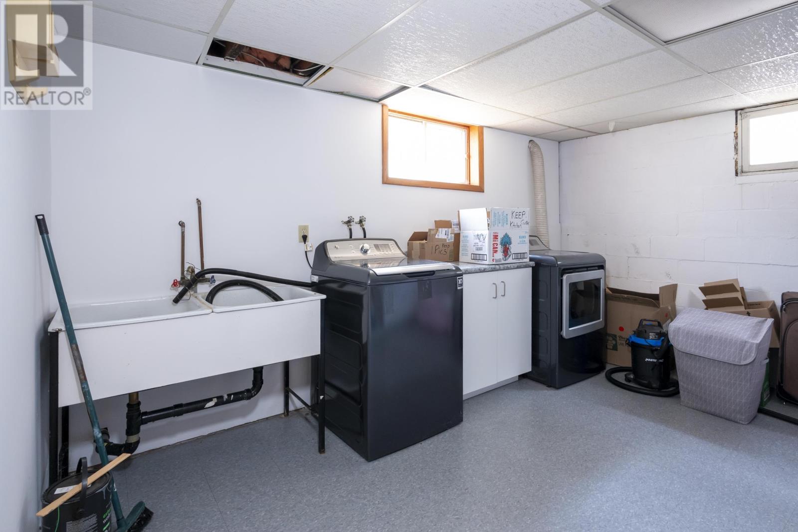 190 Lydia AVE - 30
