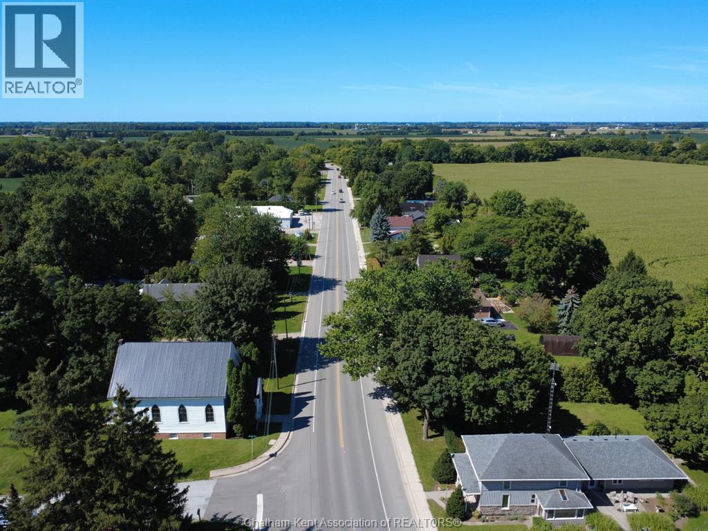 10517 Longwoods ROAD - 12