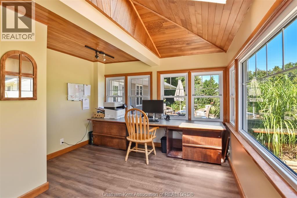 10517 Longwoods ROAD - 14