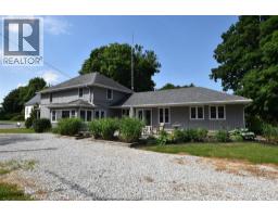 Laundry room - 10517 Longwoods Road, Chatham Township, ON N7M5J7 Photo 6