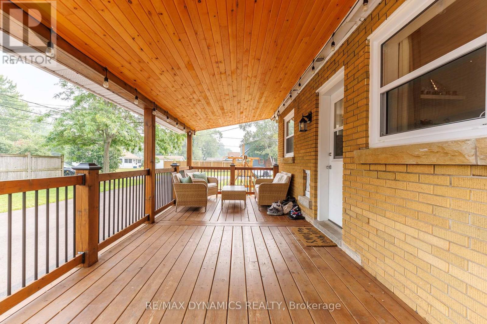 586 LAKESIDE ROAD - 15