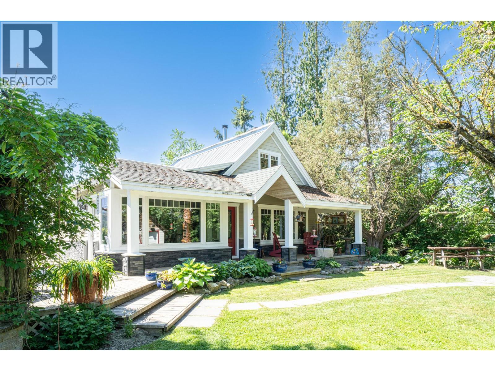 749 Enderby - Grindrod Road - 1