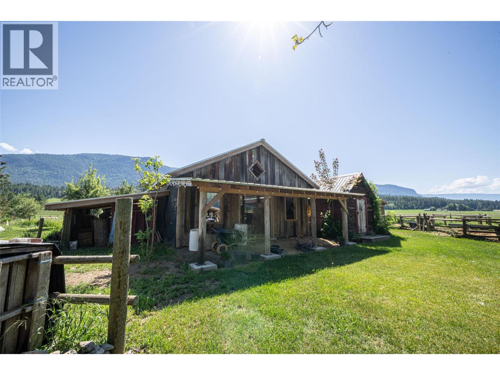 749 Enderby - Grindrod Road - 81