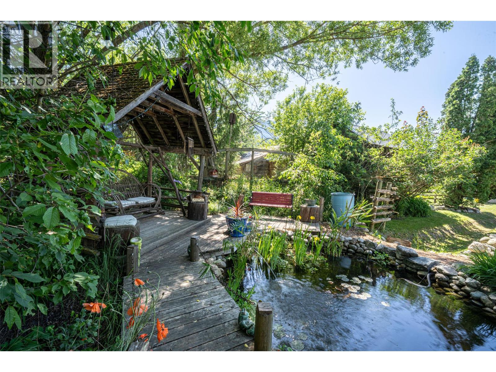 749 Enderby - Grindrod Road - 94