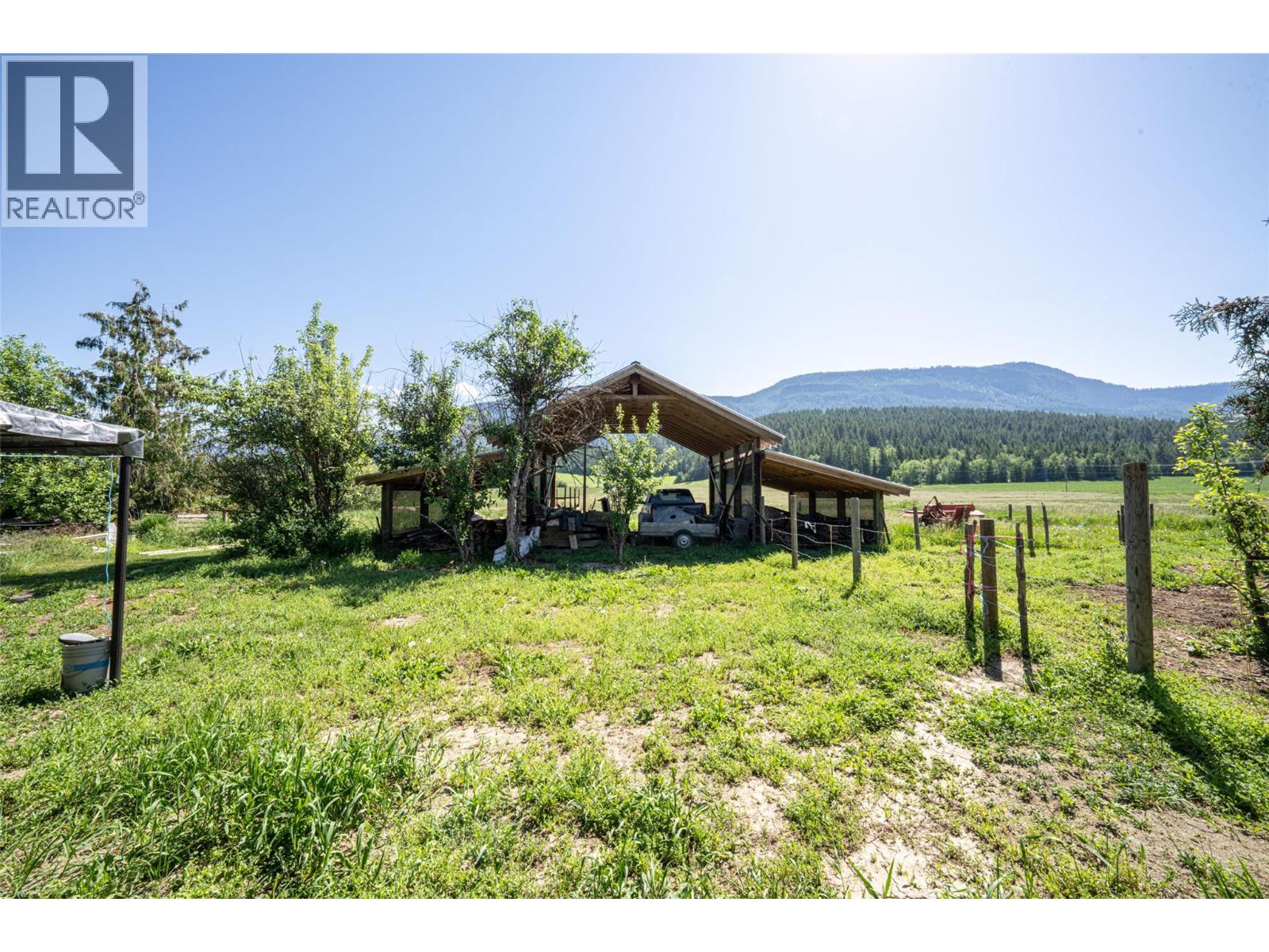 749 Enderby - Grindrod Road - 83