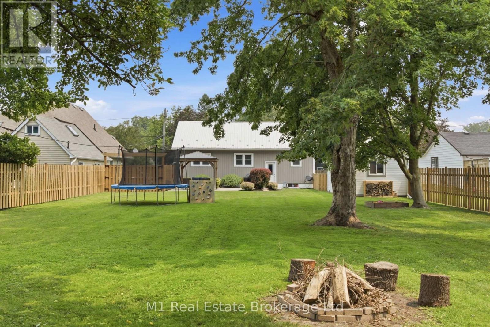 625 WOODSIDE STREET - Image 31
