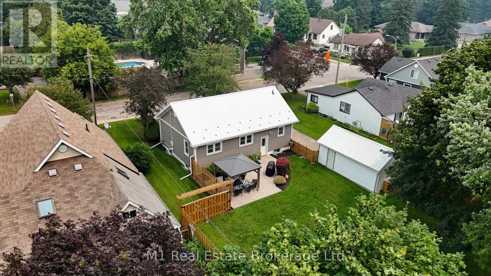 625 WOODSIDE STREET - 37