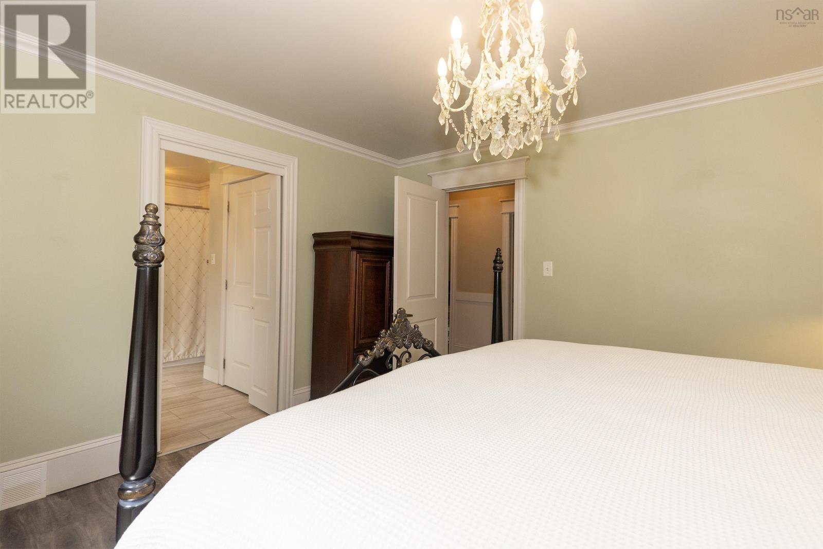 20 Regent Street - 30