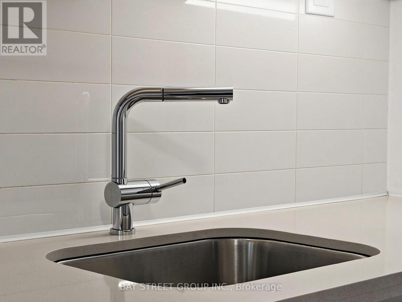 #316 85 QUEENS WHARF ROAD - 13