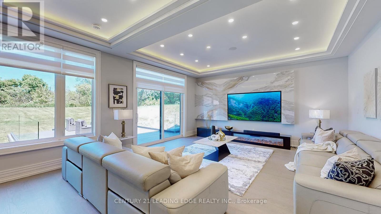 432 SHEPPARD AVENUE - 12