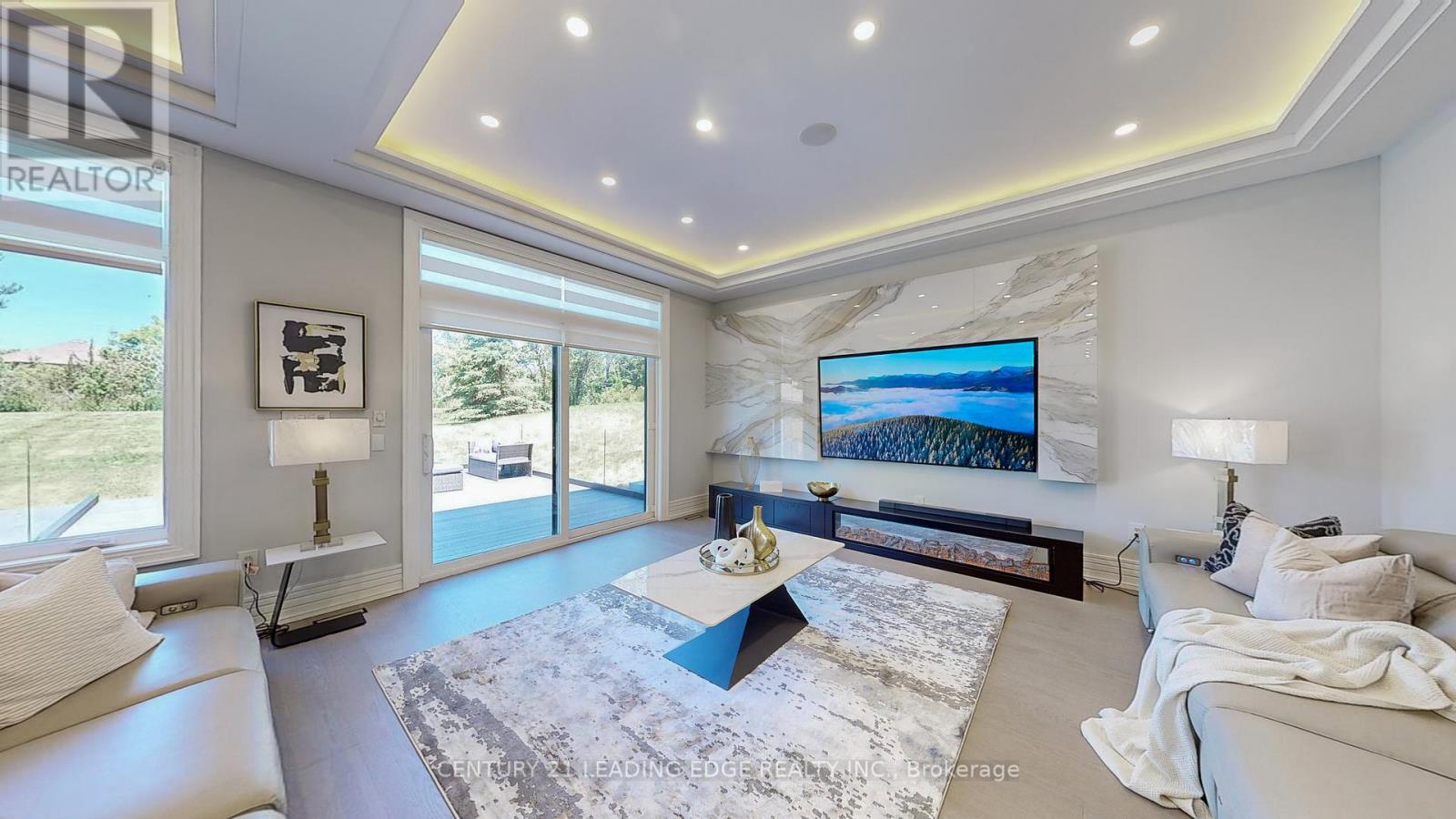 432 SHEPPARD AVENUE - 13