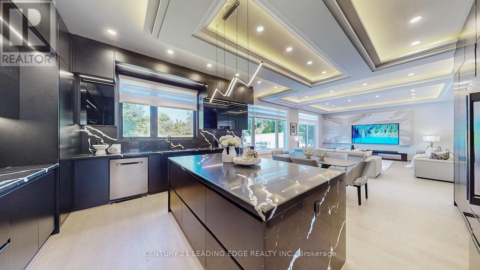 432 SHEPPARD AVENUE - 16
