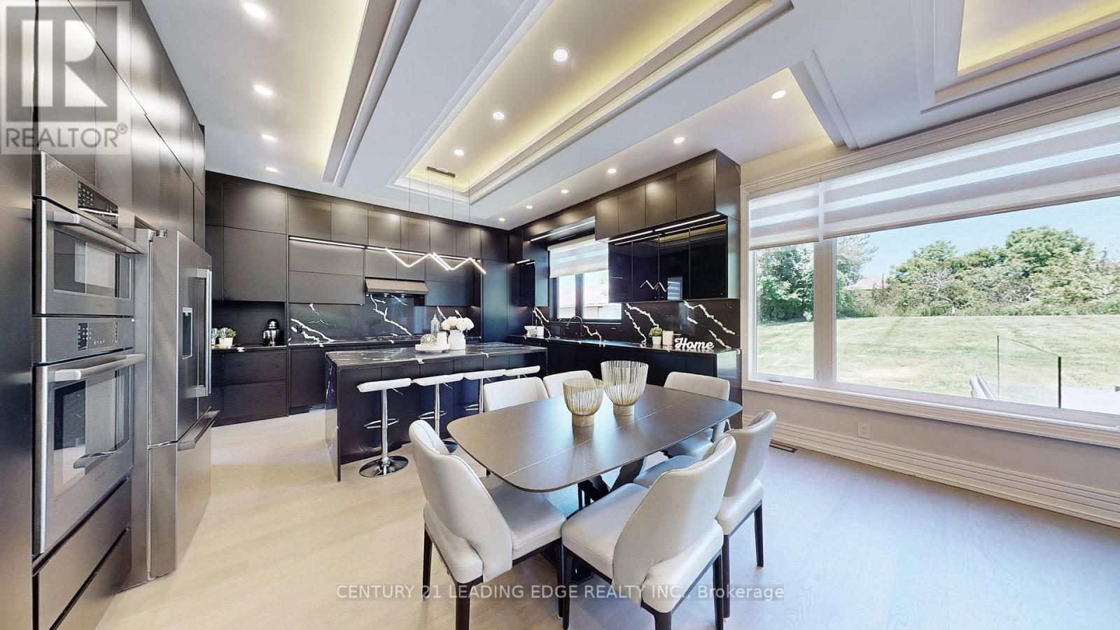 432 SHEPPARD AVENUE - 17
