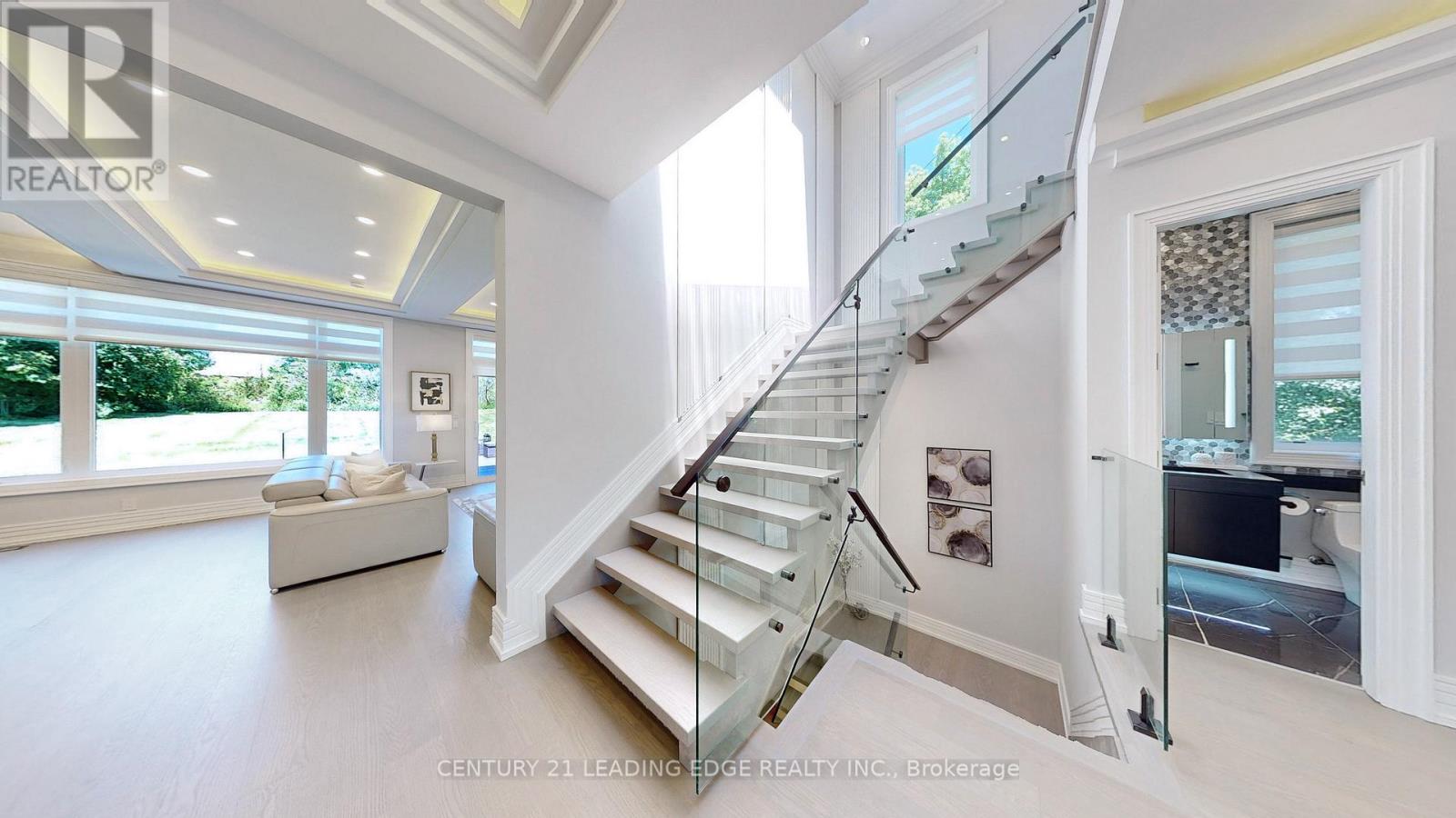 432 SHEPPARD AVENUE - 20