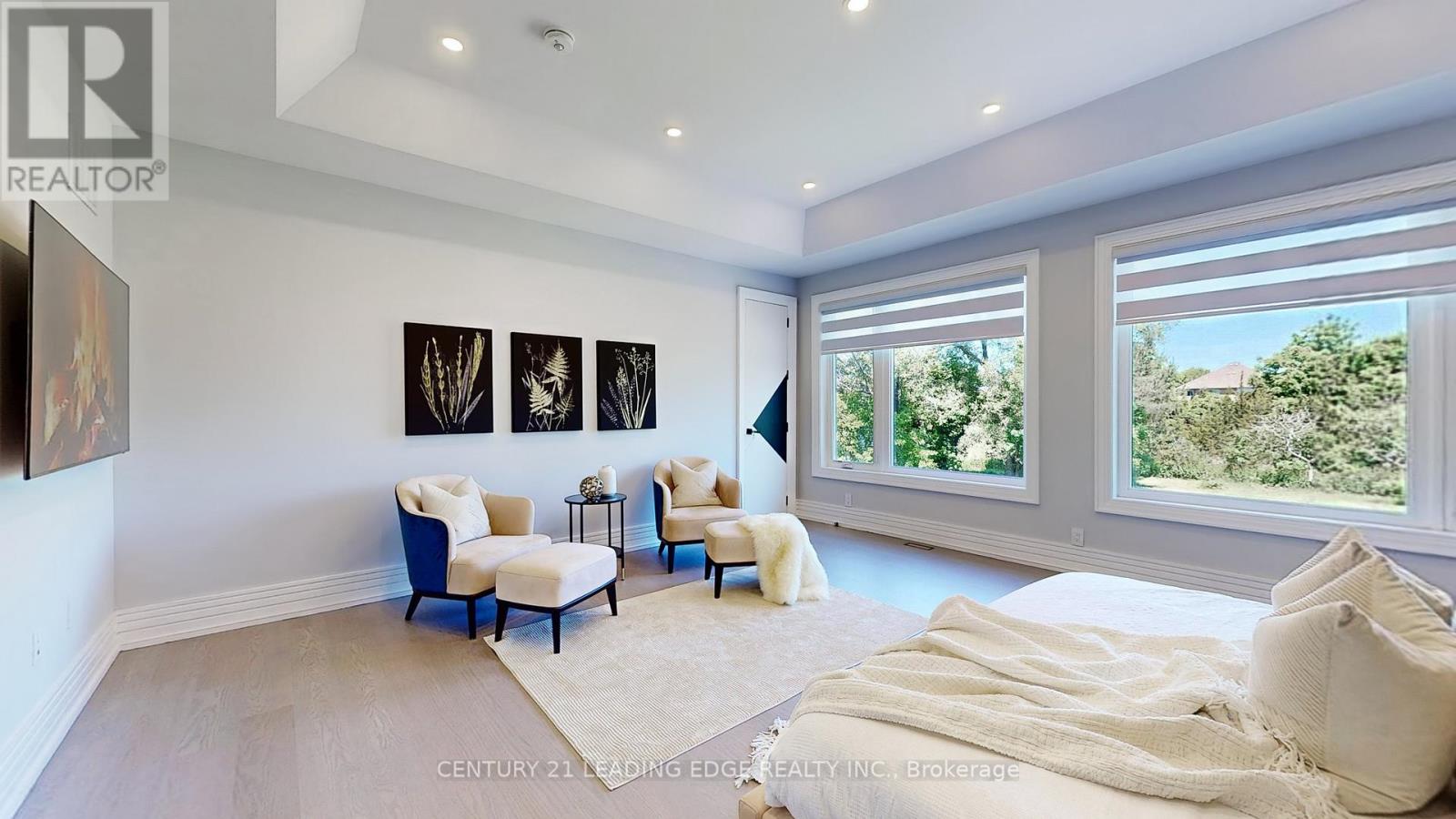 432 SHEPPARD AVENUE - 25