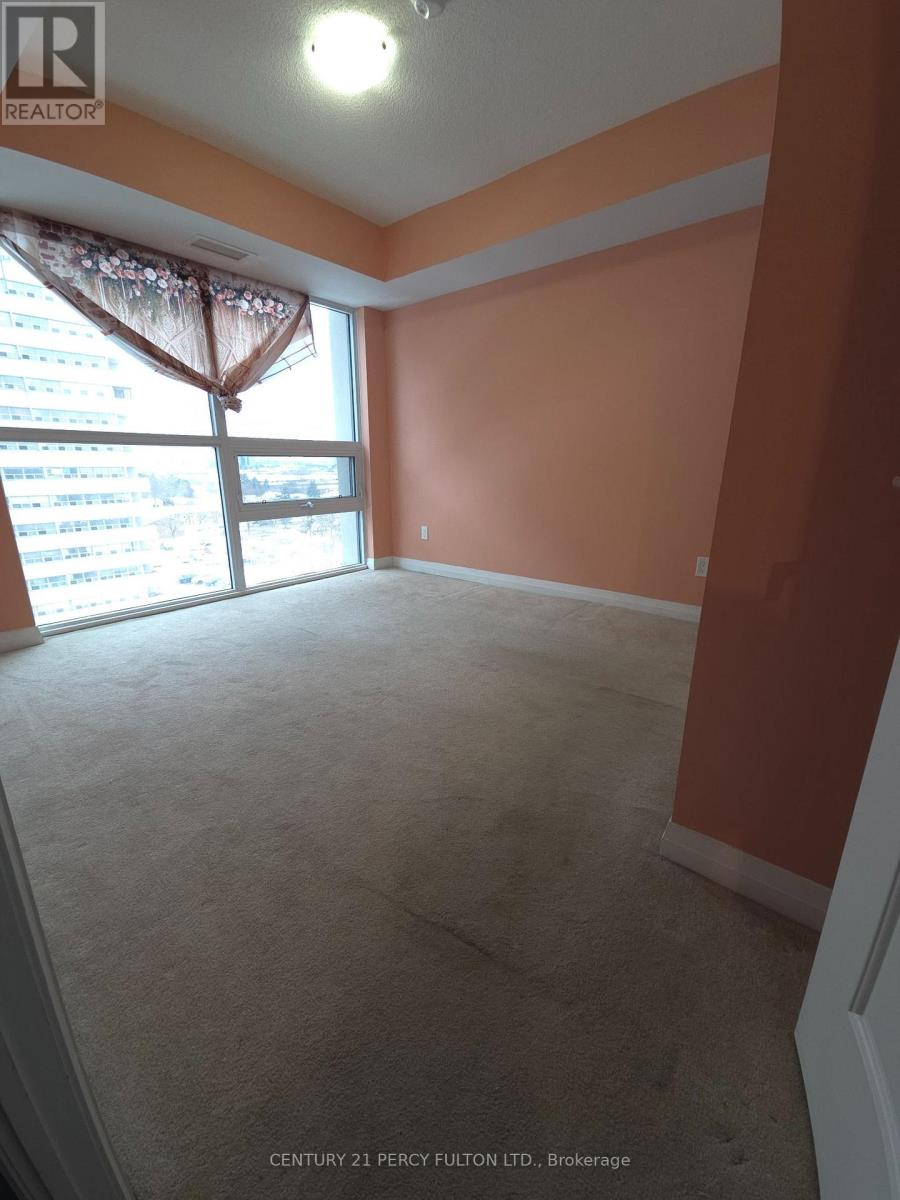 #711 30 MEADOWGLEN PLACE - 13
