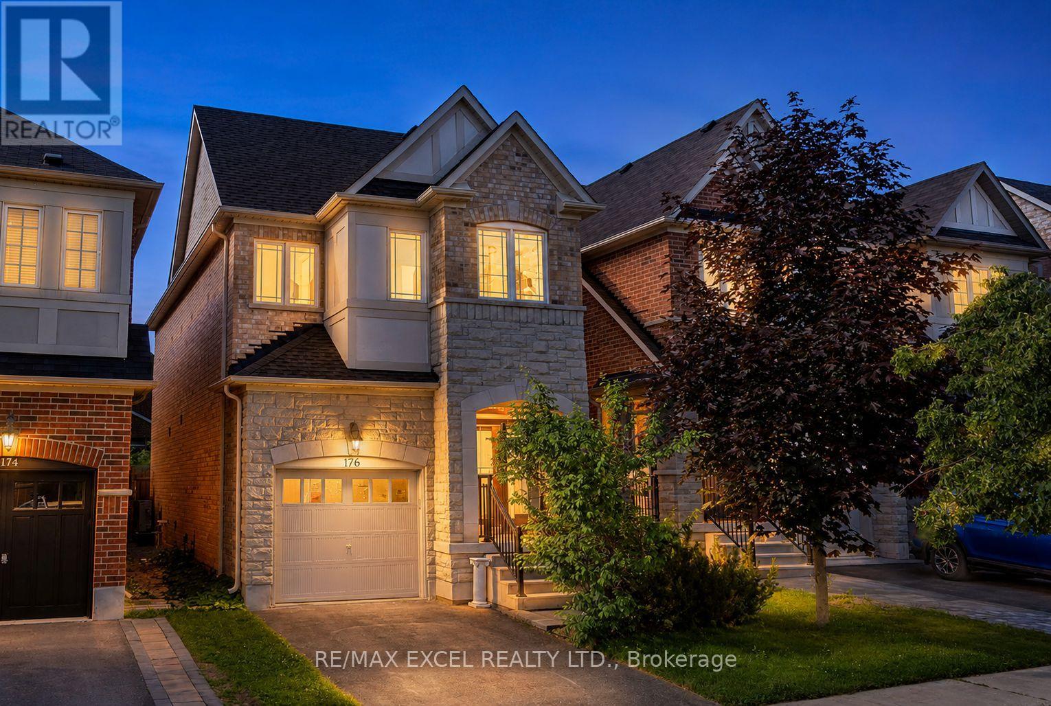 176 SIR SANFORD FLEMING WAY - 1