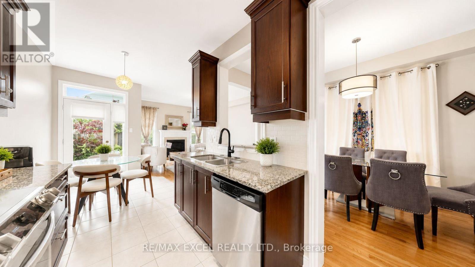 176 SIR SANFORD FLEMING WAY - 10