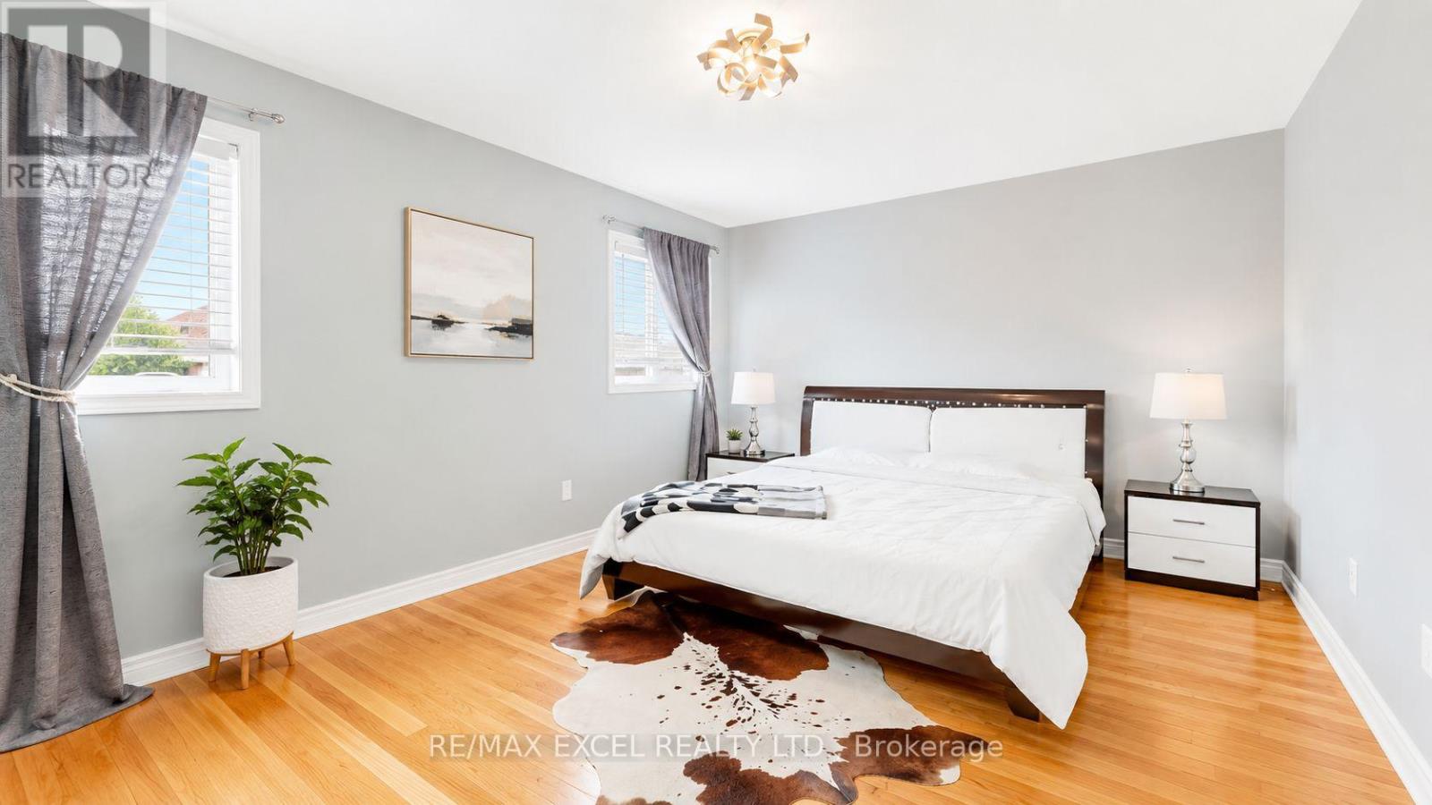 176 SIR SANFORD FLEMING WAY - 17