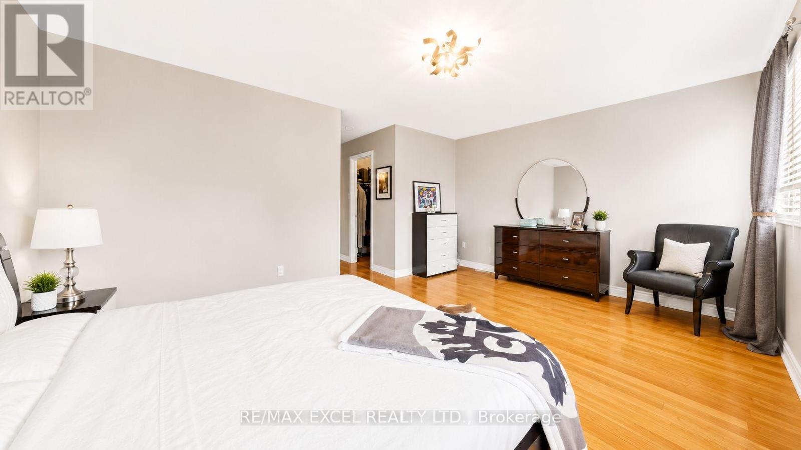 176 SIR SANFORD FLEMING WAY - 19