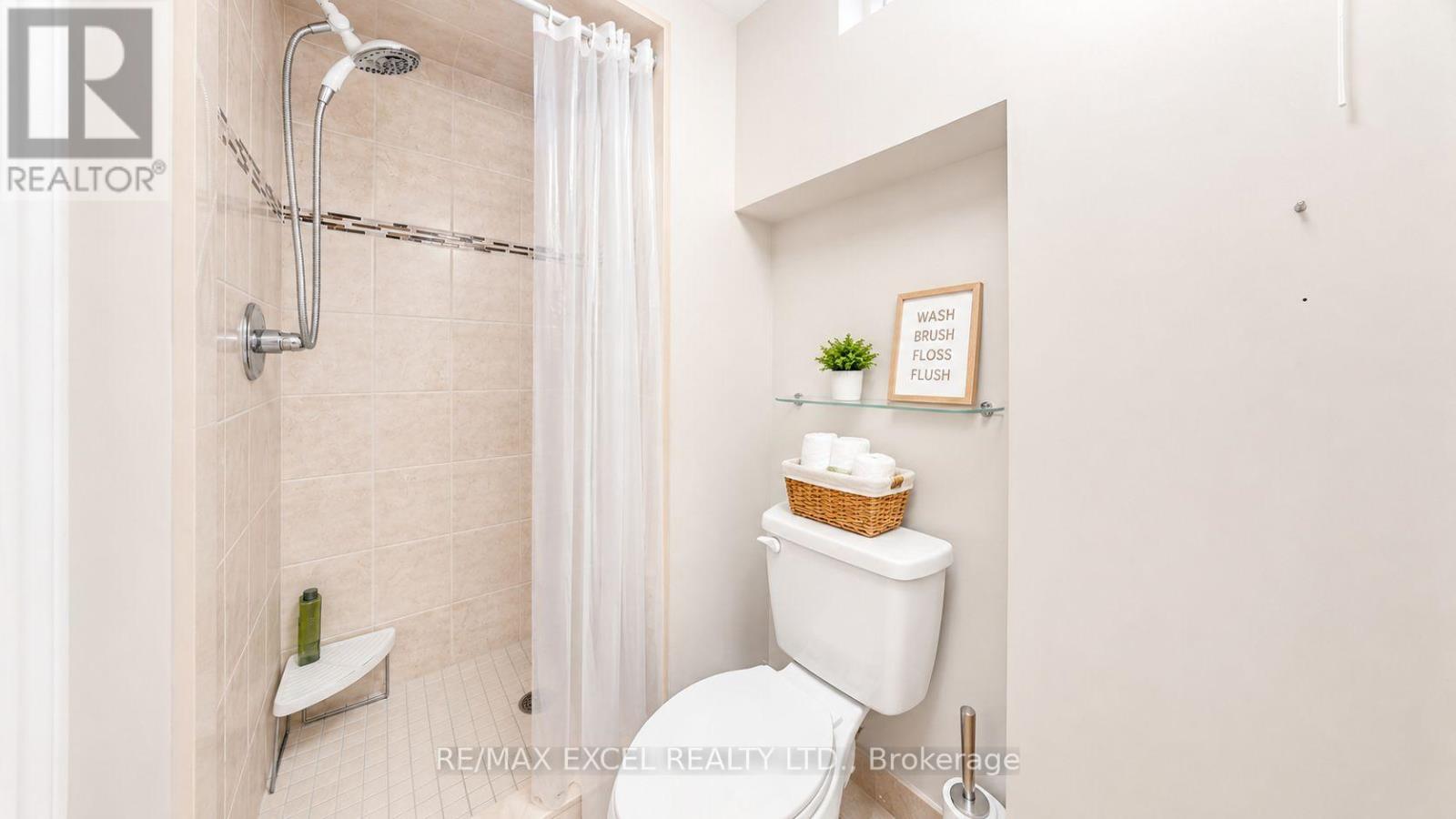 176 SIR SANFORD FLEMING WAY - 28