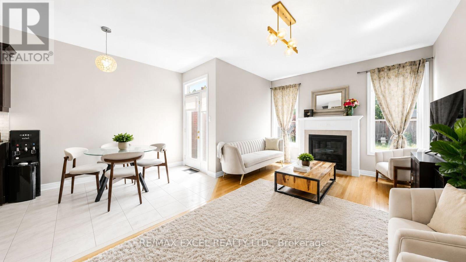 176 SIR SANFORD FLEMING WAY - 3