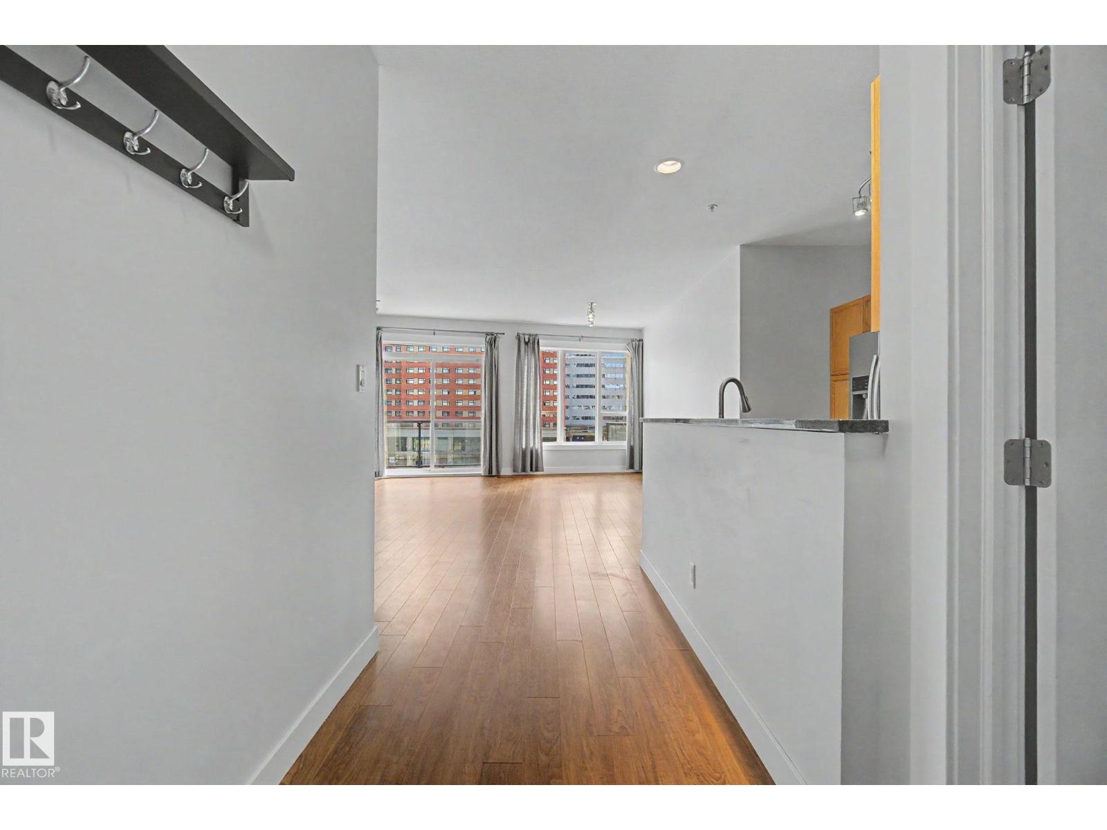 #411 10033 110 ST NW - 9