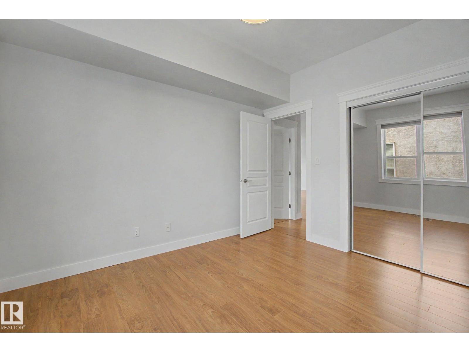 #411 10033 110 ST NW - 27