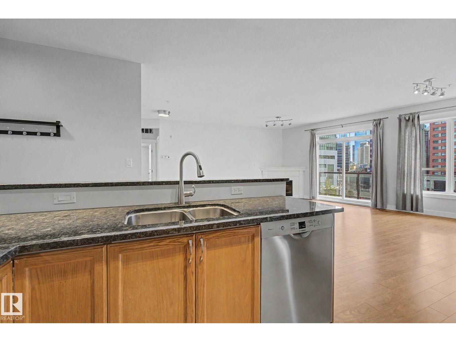 #411 10033 110 ST NW - 19