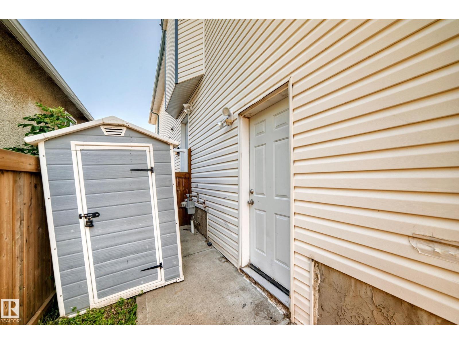 9333 103a AV NW - 50