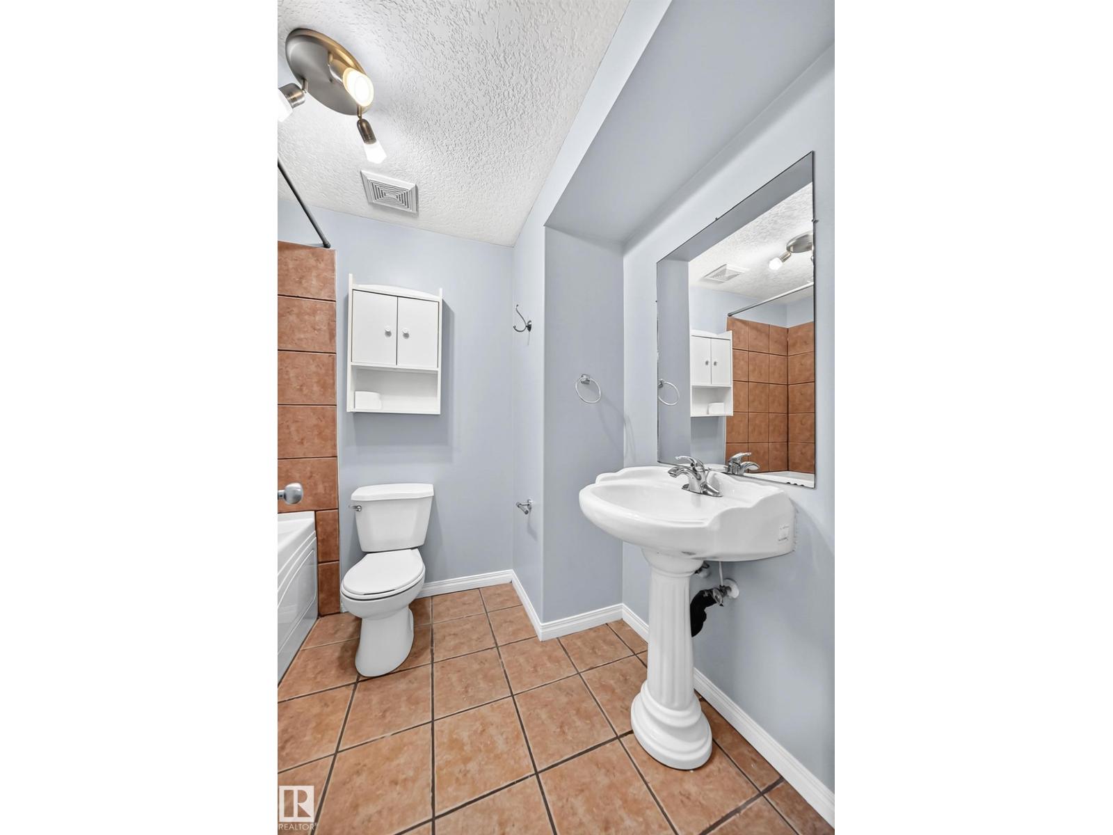 9333 103a AV NW - 42