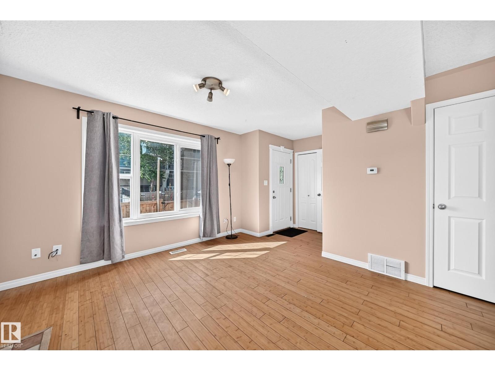 9333 103a AV NW - 15