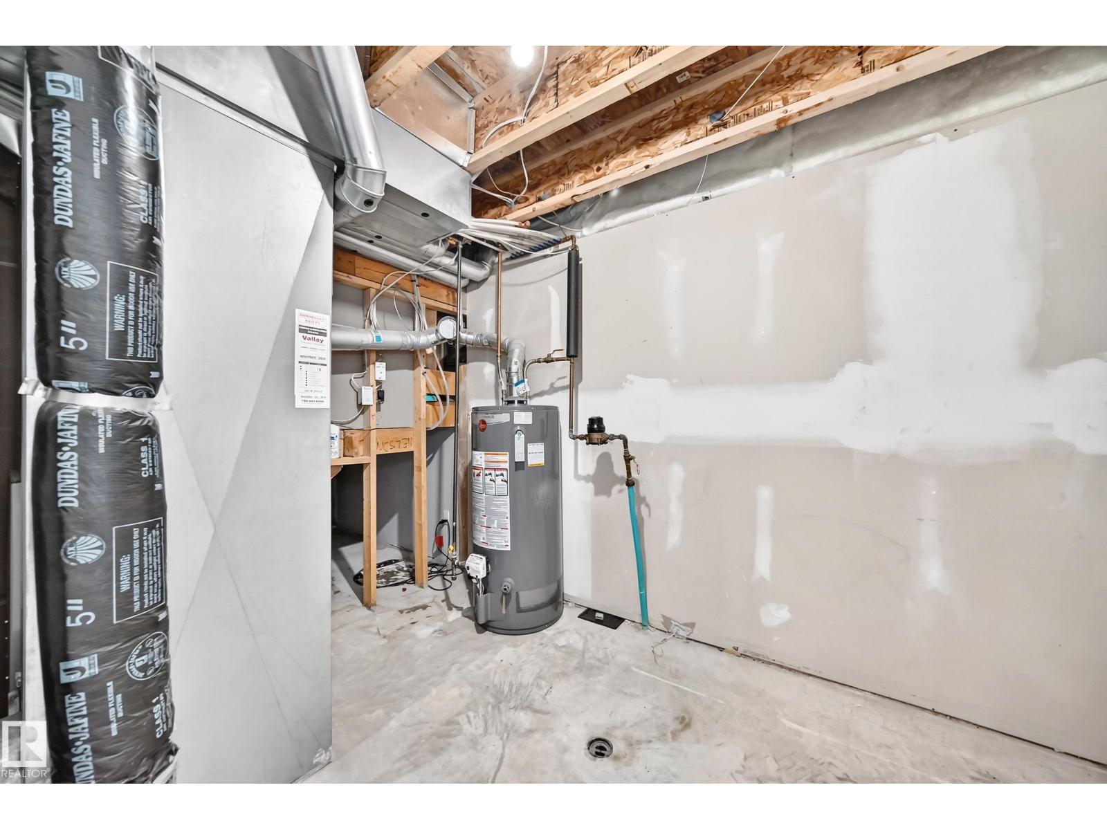 9333 103a AV NW - 44
