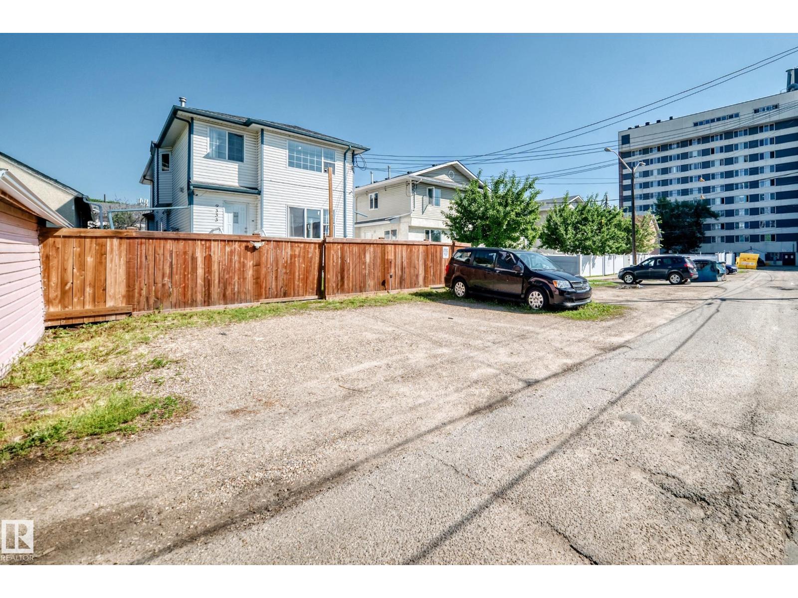 9333 103a AV NW - 54