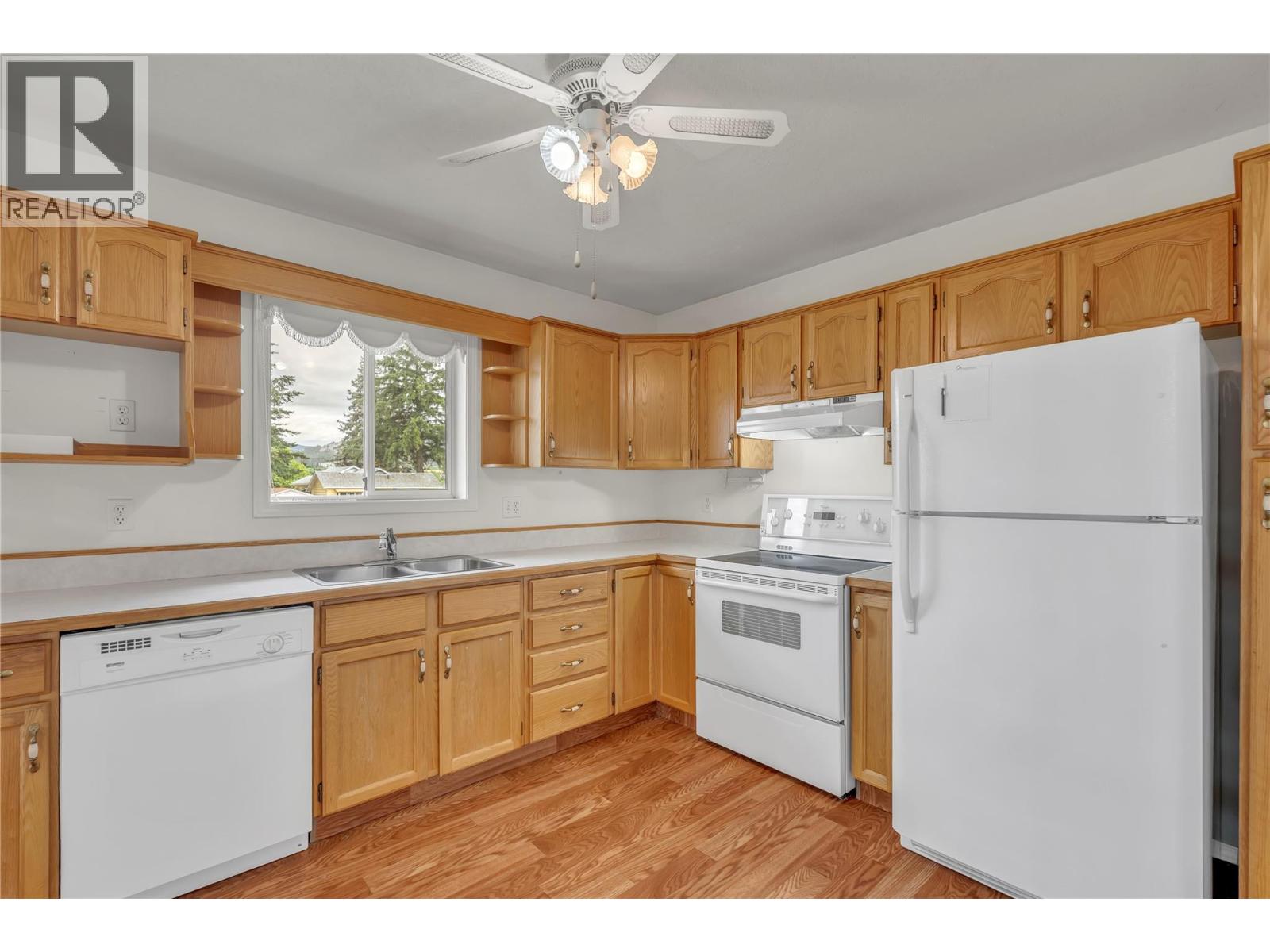 #7 14615 Victoria Road - 9