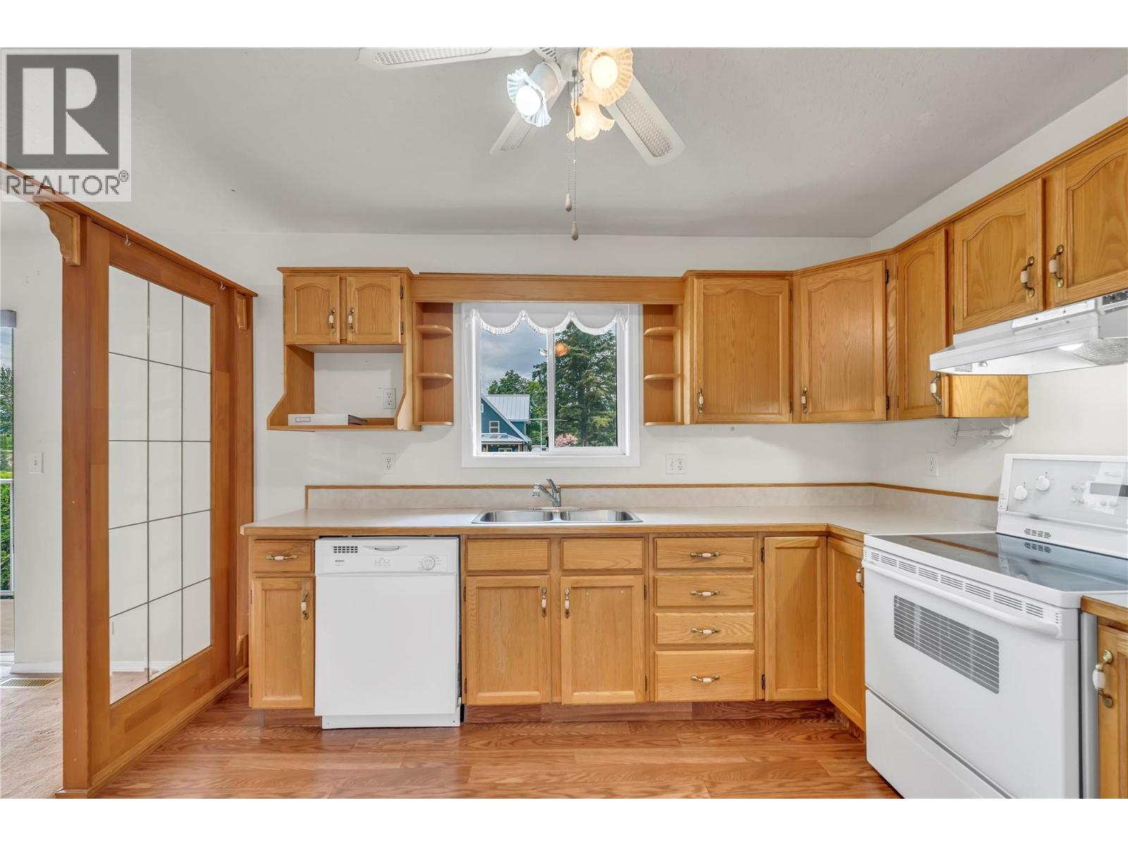 #7 14615 Victoria Road - 7