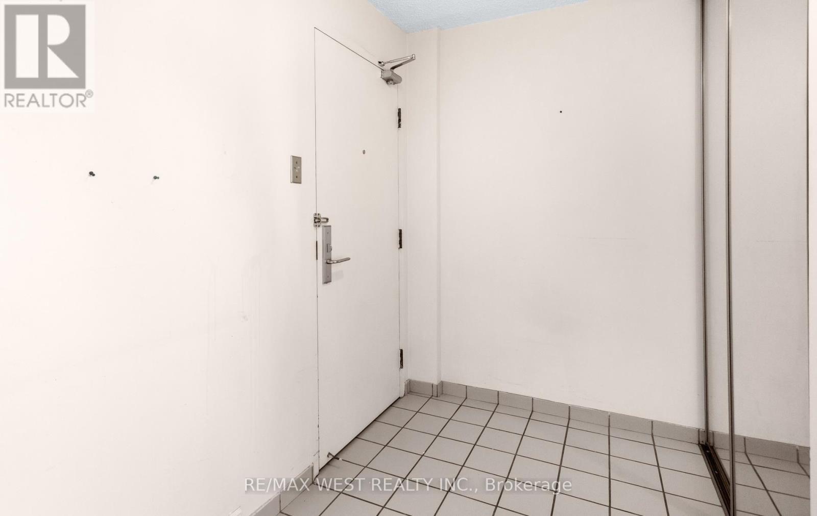 #1410 25 FAIRVIEW ROAD W - Image 9