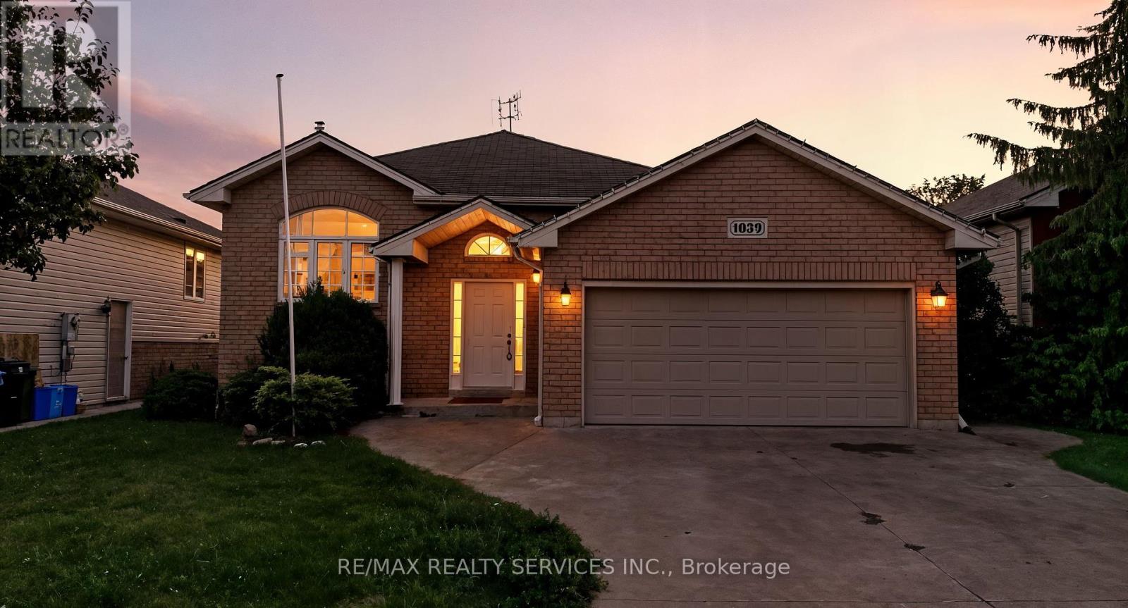 1039 CLOVER AVENUE - 1