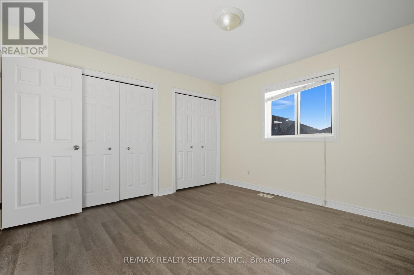 1039 CLOVER AVENUE - 25