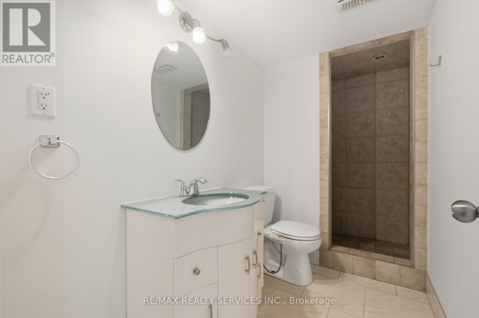 1039 CLOVER AVENUE - 30