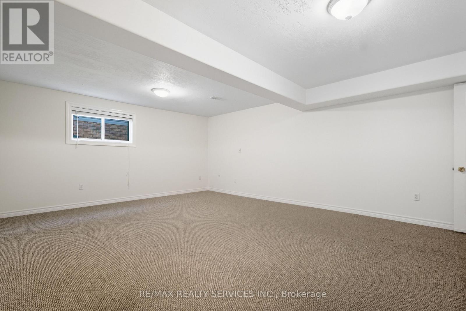 1039 CLOVER AVENUE - 31