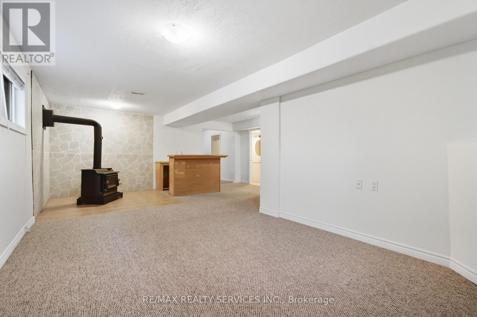 1039 CLOVER AVENUE - 34