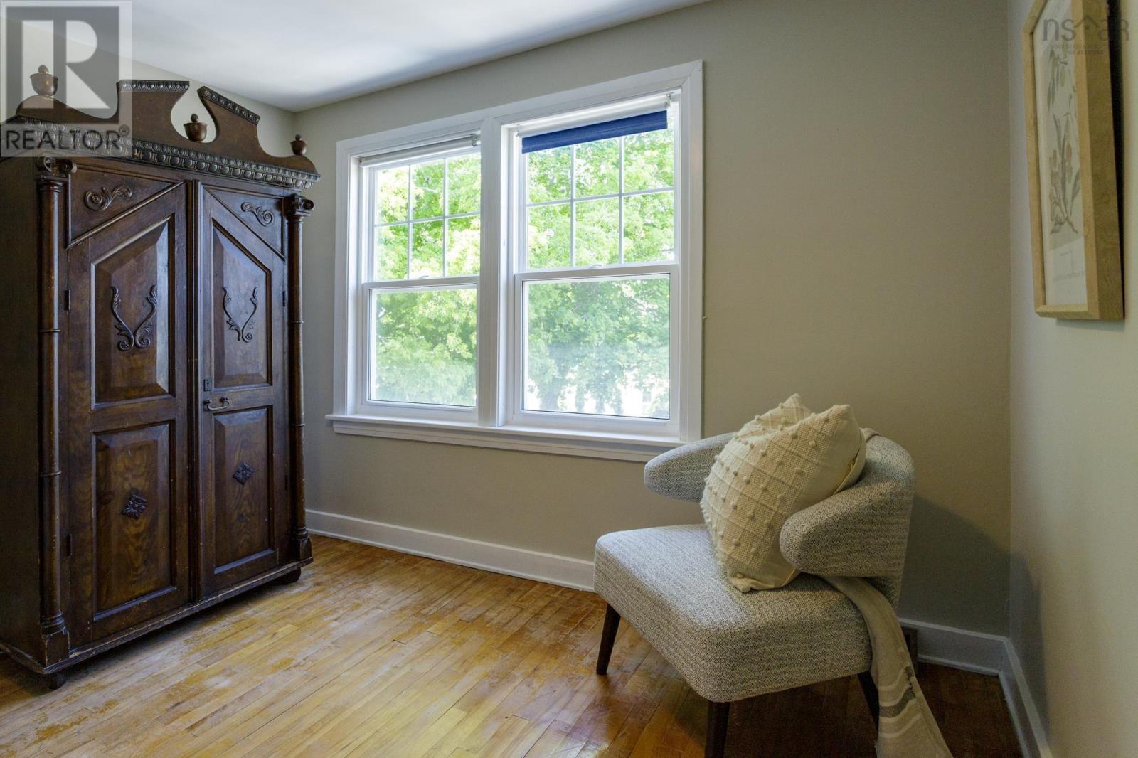 160 Cottage St - 39