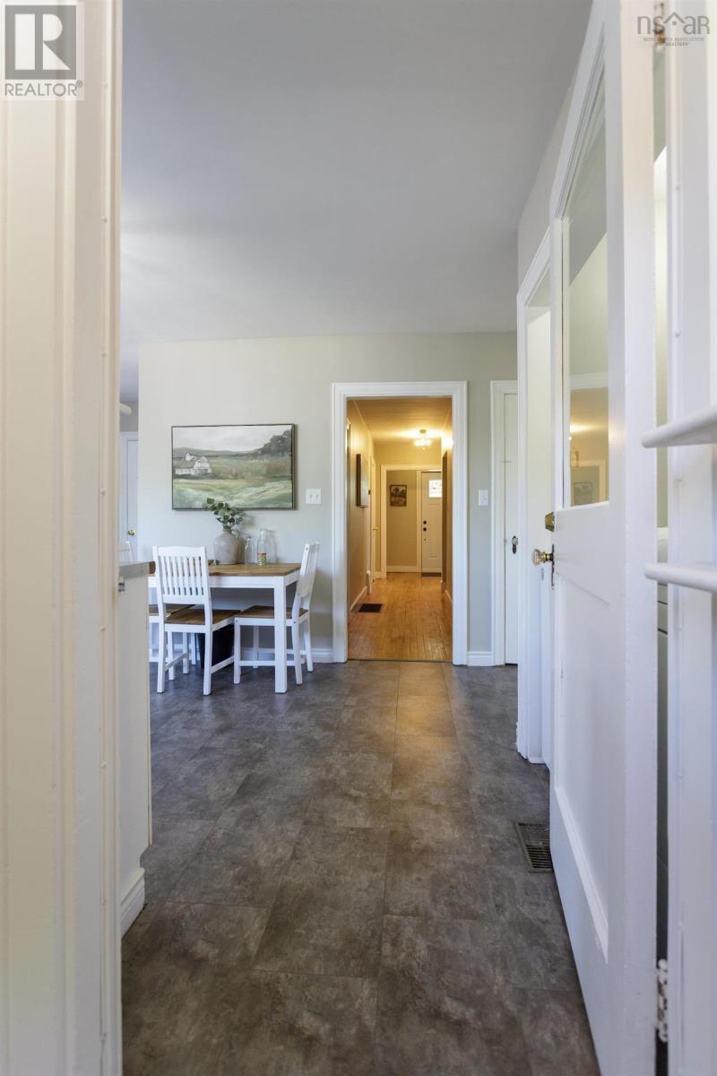 160 Cottage St - 41