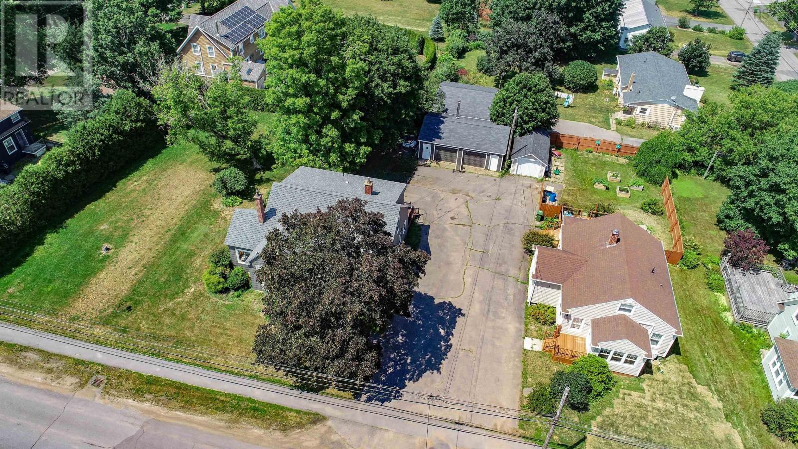 160 Cottage St - 5